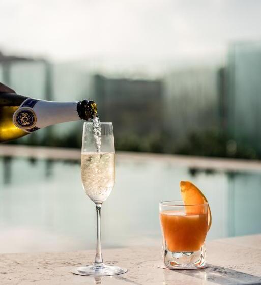 هتل Cesca S Boutique