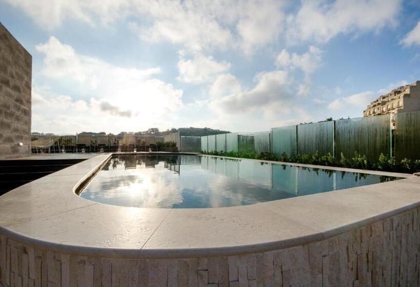 هتل Cesca S Boutique