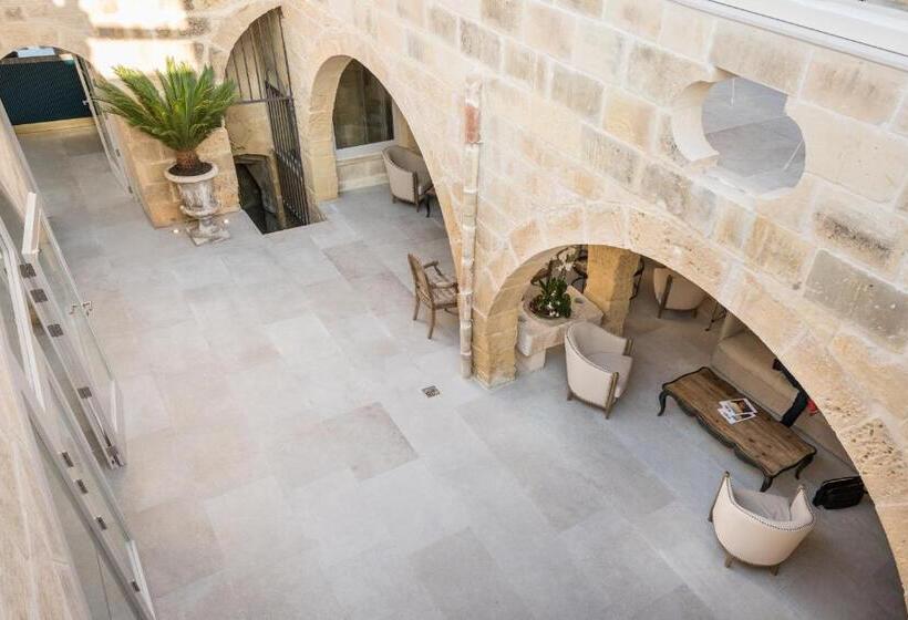 هتل Cesca S Boutique