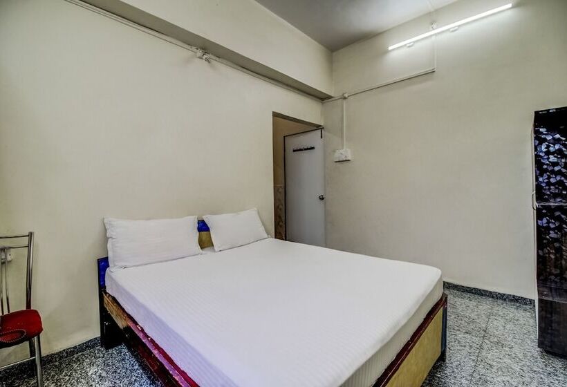 Отель Spot On 47255 Annakilly Tower Guest House