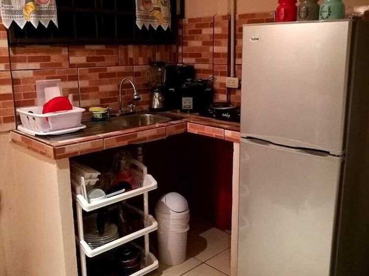 פנסיון Bamboo House La Fortuna