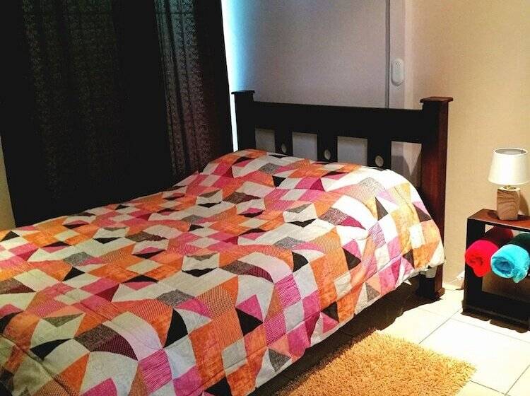 פנסיון Bamboo House La Fortuna