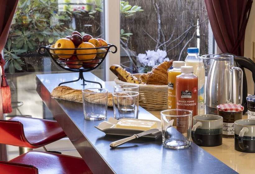 ペンション Maison Lavaud