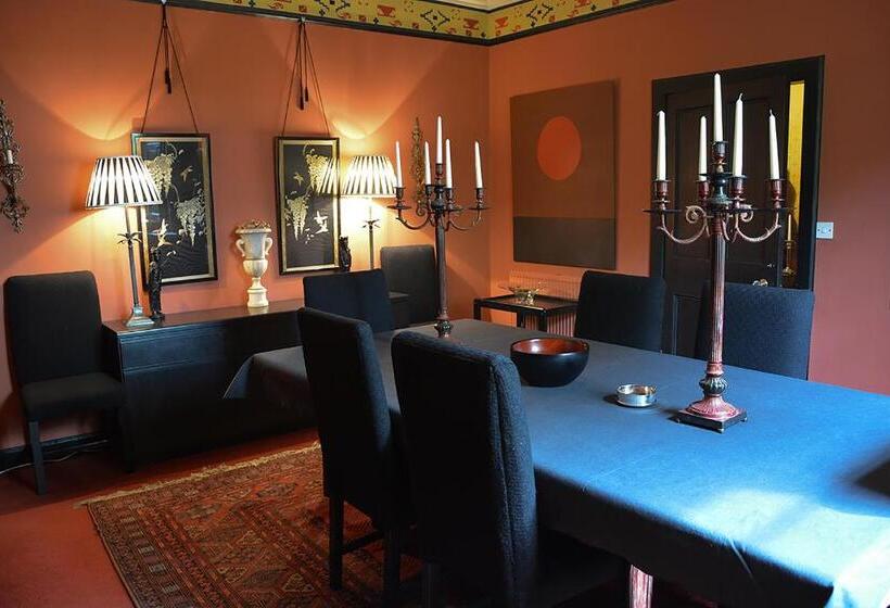 ペンション Scaurbridge House