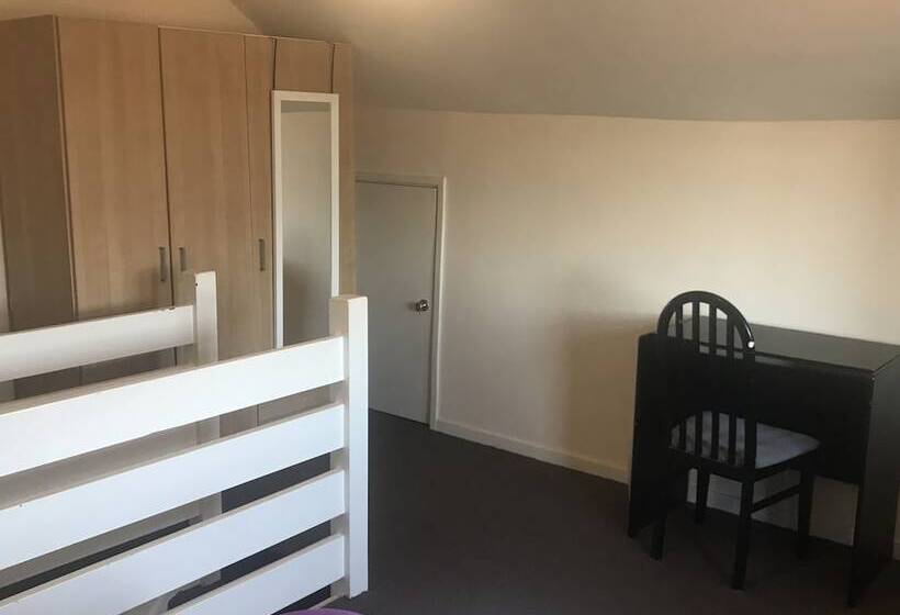 بنسيون Tavistock House