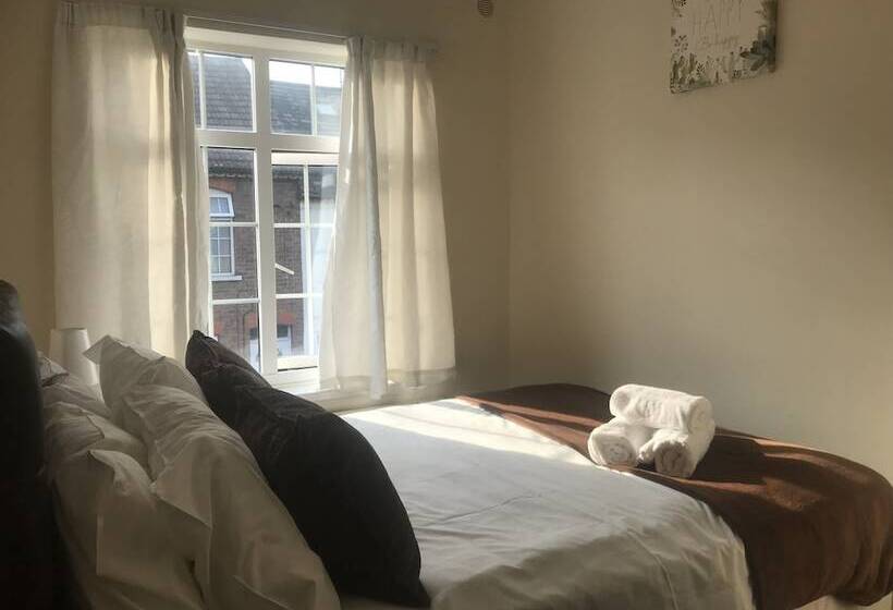 بنسيون Tavistock House