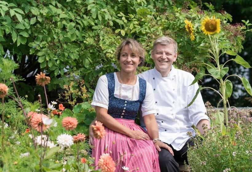 Pension Zum Ebenstein Am Donausteig