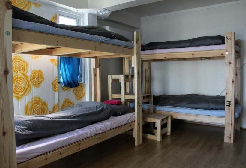Redo Backpackers  Hostel