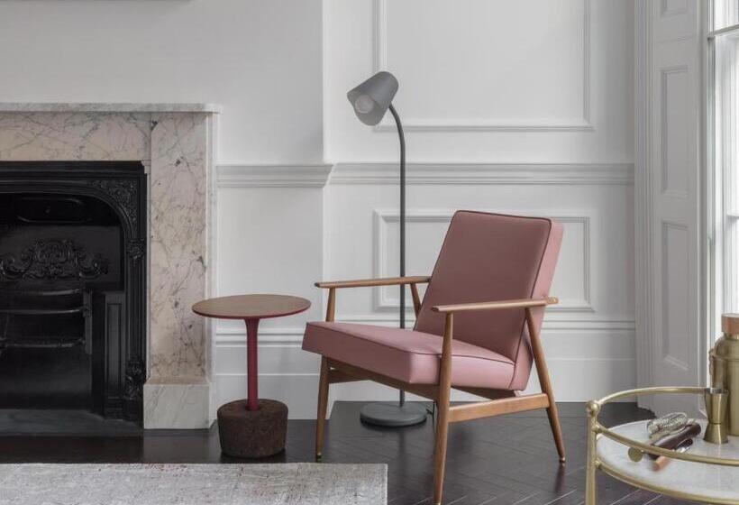 The Moorgate By Cove