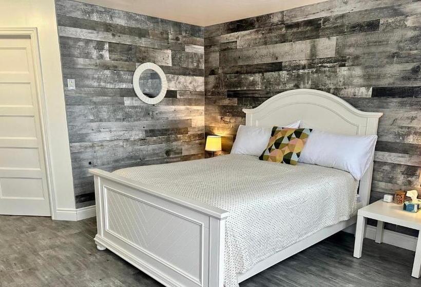 فندق صغير Cheticamp Outback Inn