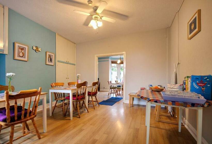 צימר Lancaster Townhouse