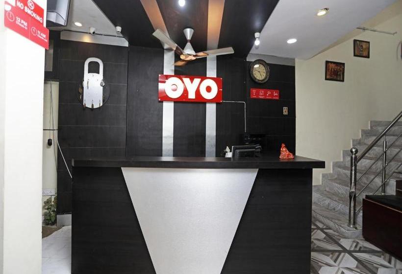 Super Hotel O Raj Palace