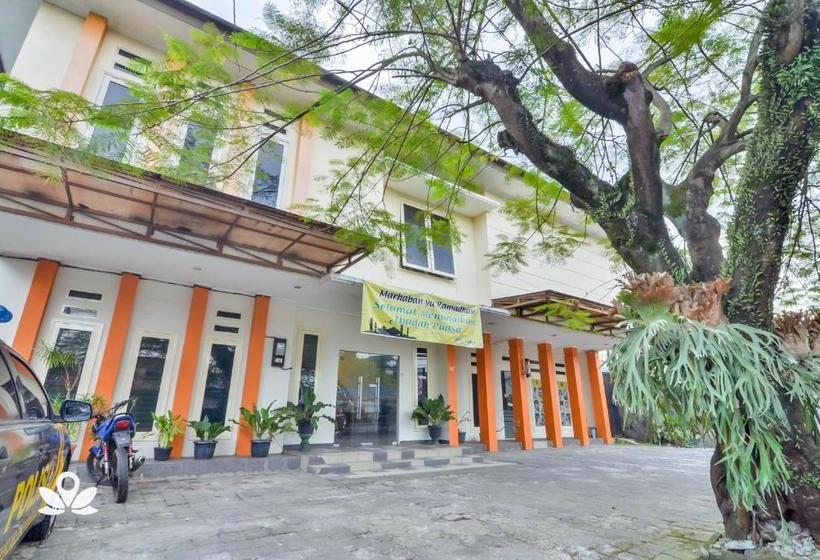 فندق Zen Rooms Basic Gor Cikutra