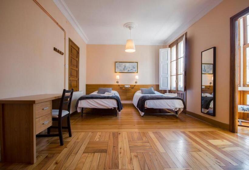 Пансион La Posada De La Casona De Sarria