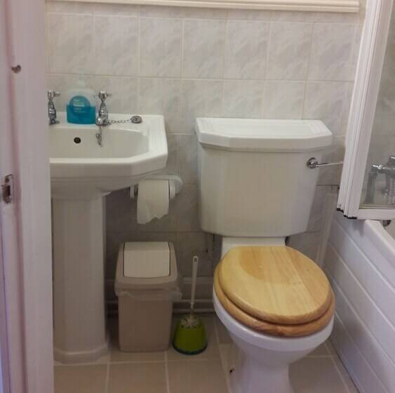 بنسيون Tudor House