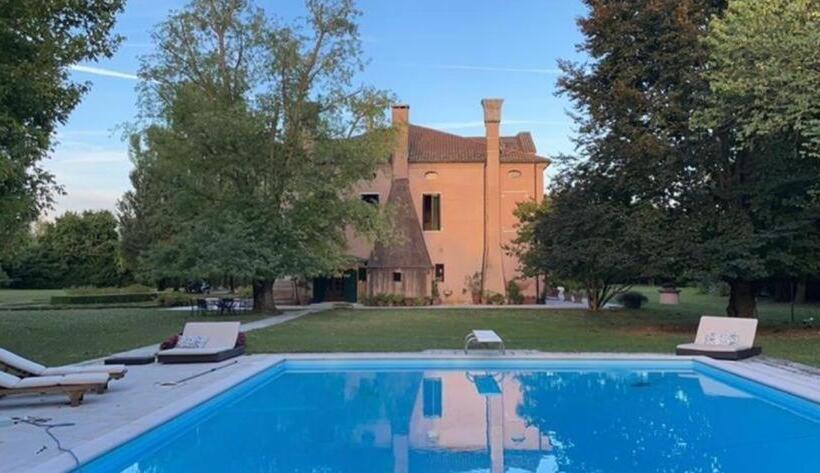 مبيت وإفطار Villa Irene