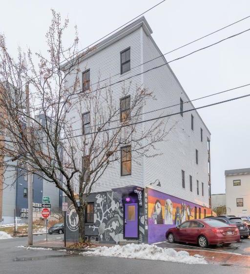 Black Elephant Hostel