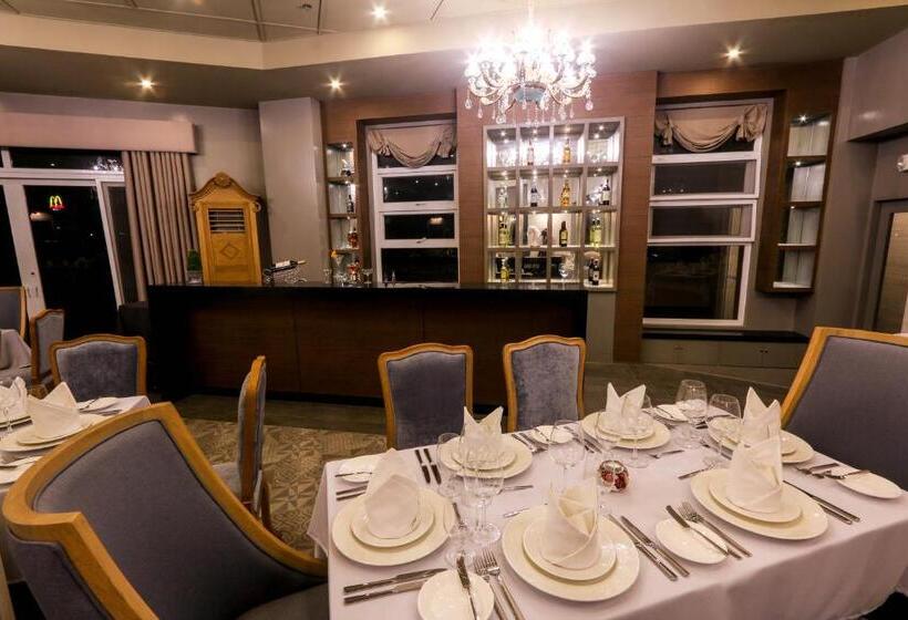 בית מלון כפרי Carlito Tagaytay