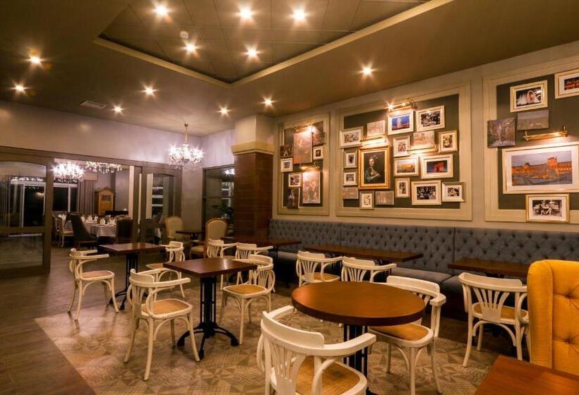 בית מלון כפרי Carlito Tagaytay