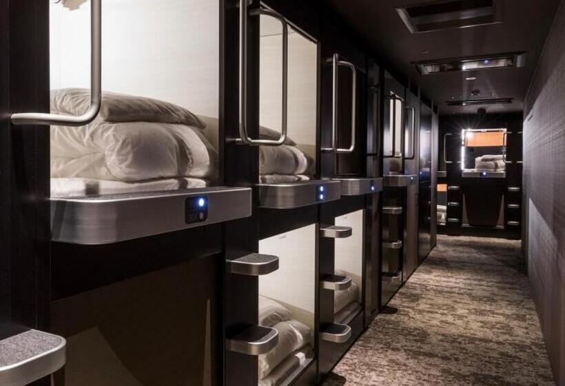 カプセルホテル Glansit Kyoto Kawaramachi