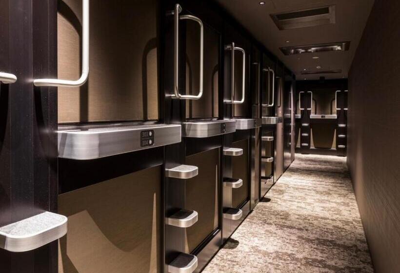 カプセルホテル Glansit Kyoto Kawaramachi