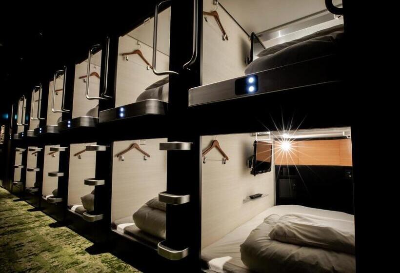 カプセルホテル Glansit Kyoto Kawaramachi