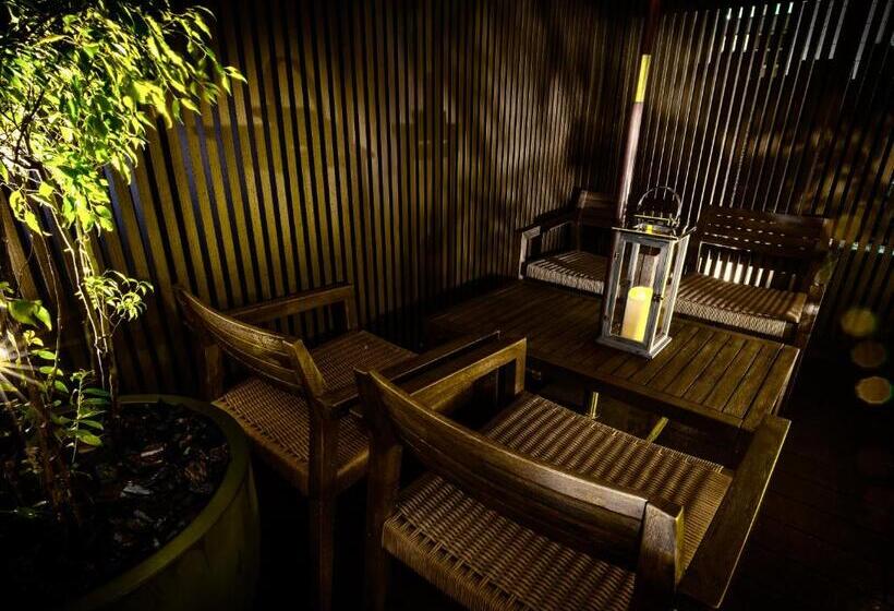 カプセルホテル Glansit Kyoto Kawaramachi