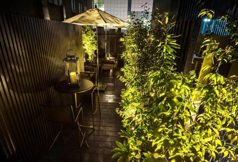 カプセルホテル Glansit Kyoto Kawaramachi