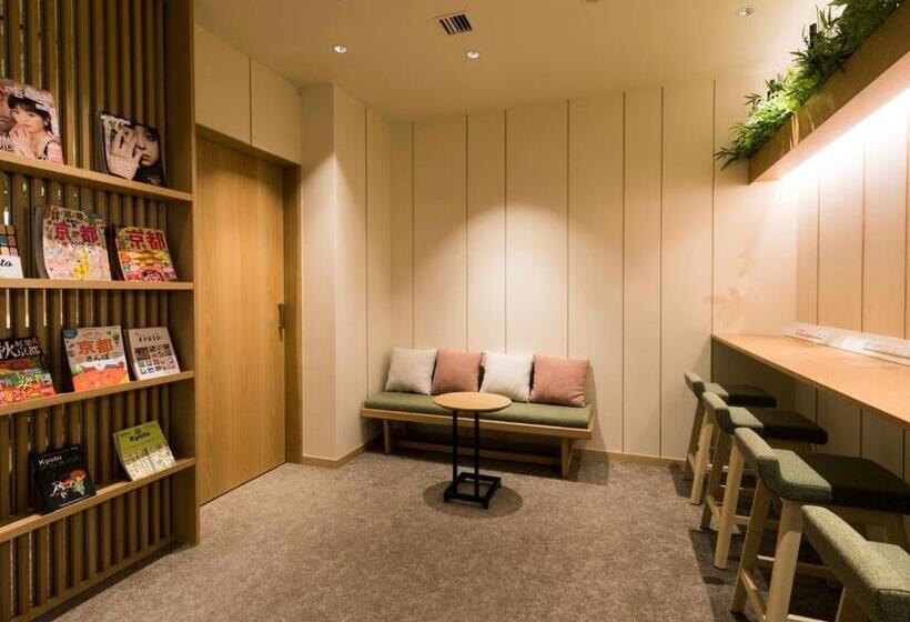 カプセルホテル Glansit Kyoto Kawaramachi