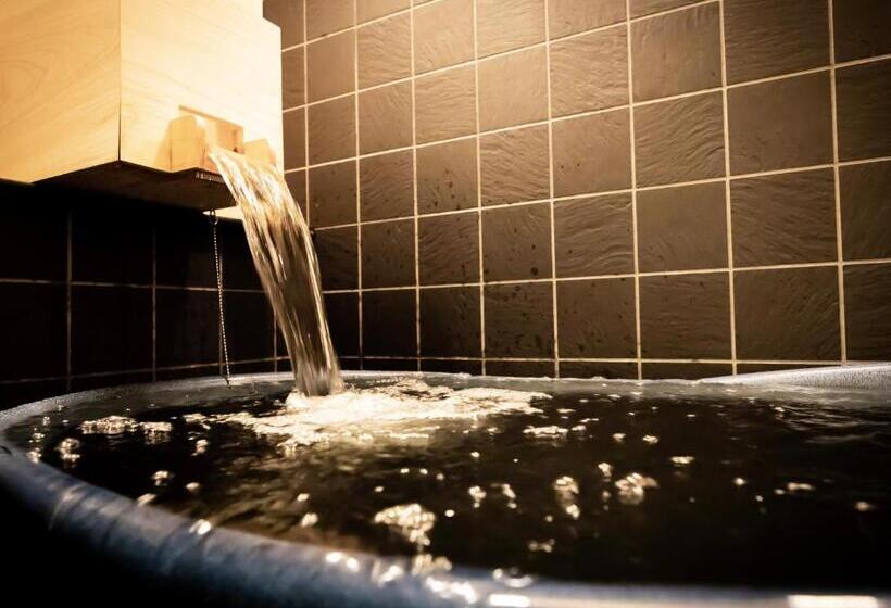 カプセルホテル Glansit Kyoto Kawaramachi