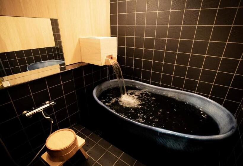 カプセルホテル Glansit Kyoto Kawaramachi