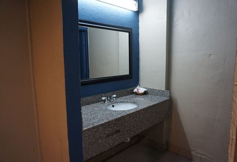 Мотель Star Light Inn