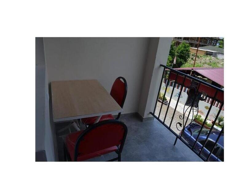 پانسیون Kvariati Beach Guesthouse Levaniko