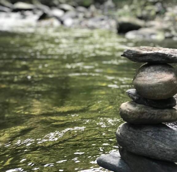 ペンション Montes De Beraka