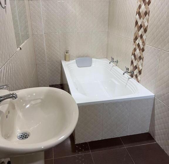 ペンション Montes De Beraka