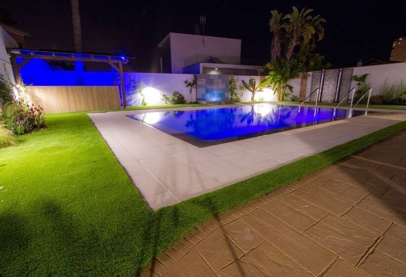 پانسیون Pixel