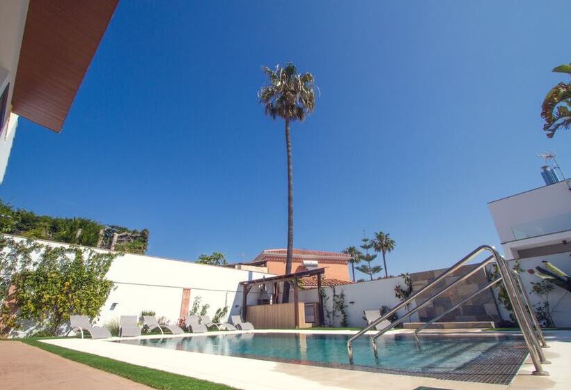 پانسیون Pixel