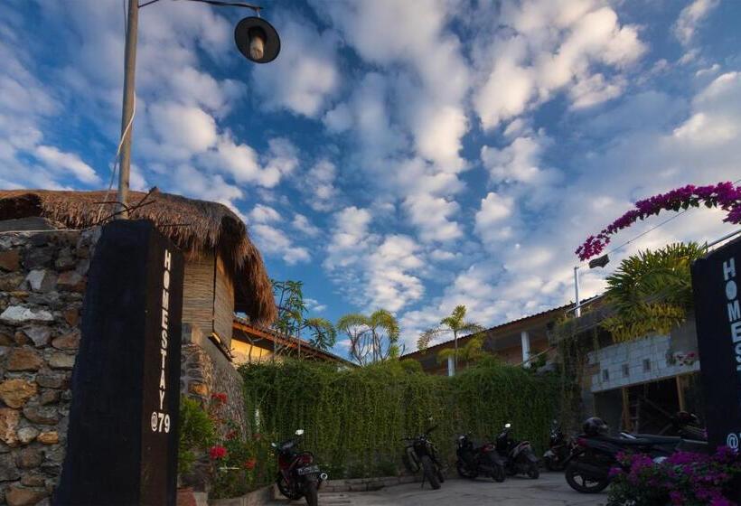 膳宿费 Surf Camp 79