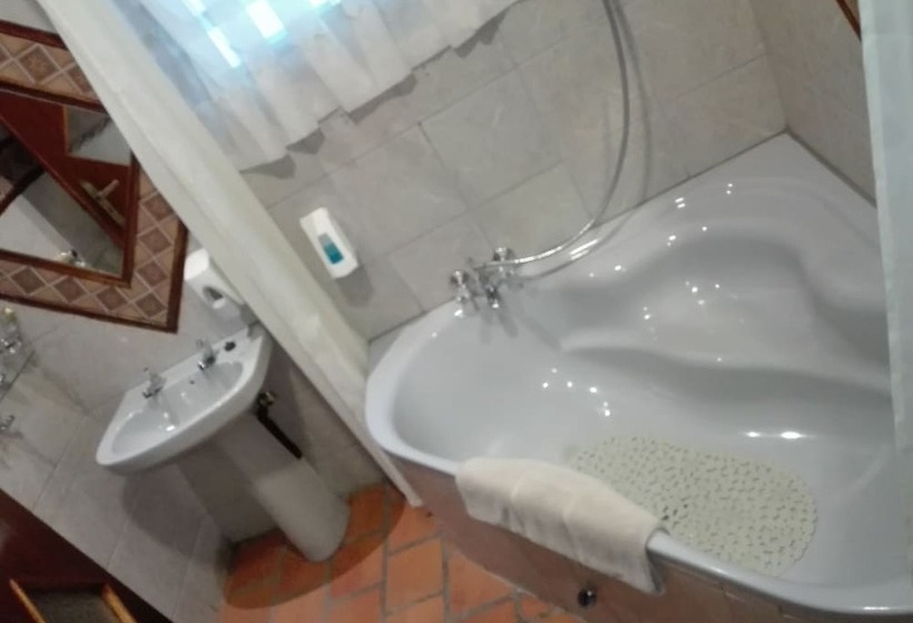 פנסיון Vido Lodge And Conference Centre