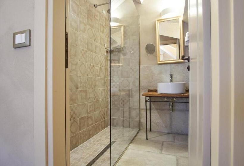 אתר נופש Relais Villa Miraglia