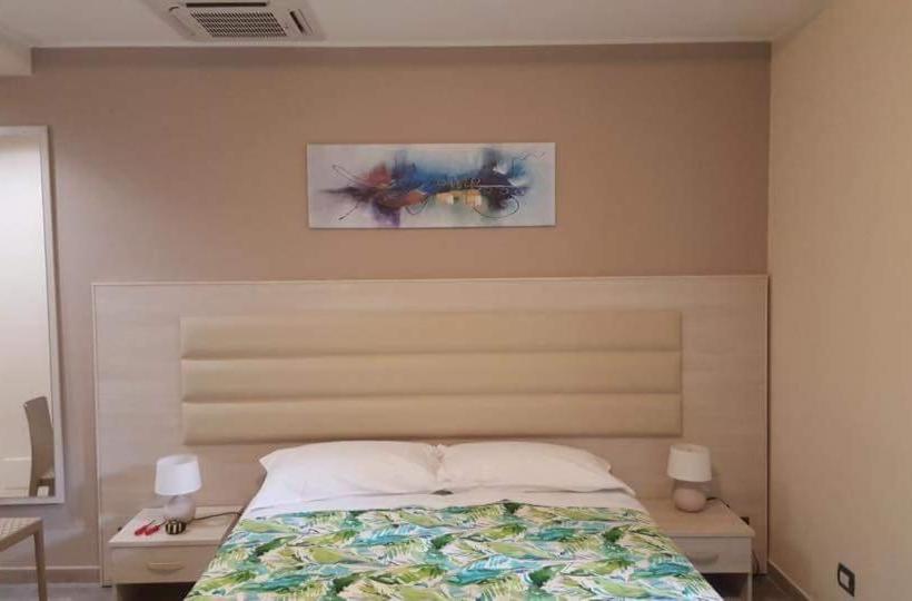 ベッドアンドブレックファースト Blue Mirea