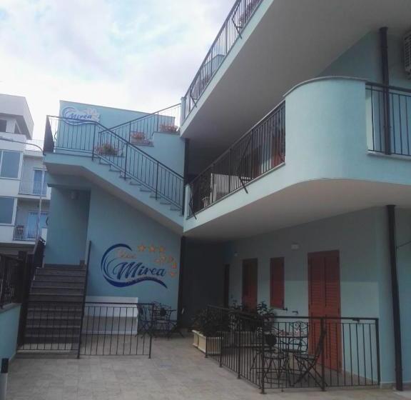 ベッドアンドブレックファースト Blue Mirea