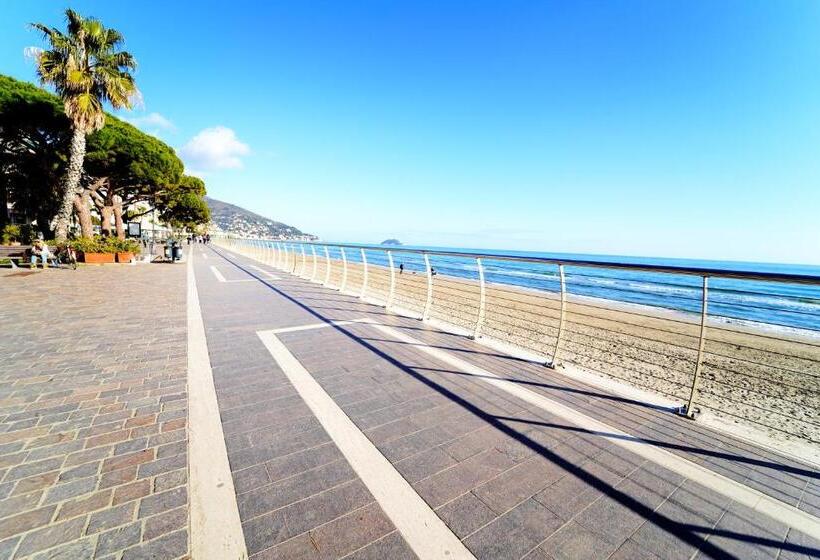 Bed & Breakfast My Home   Alassio