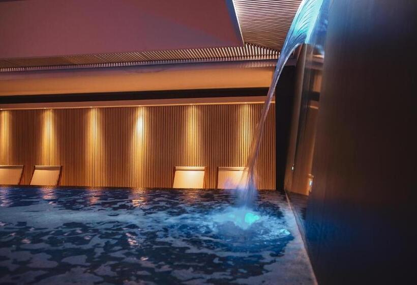 Moma Hotel Wellness & Spa