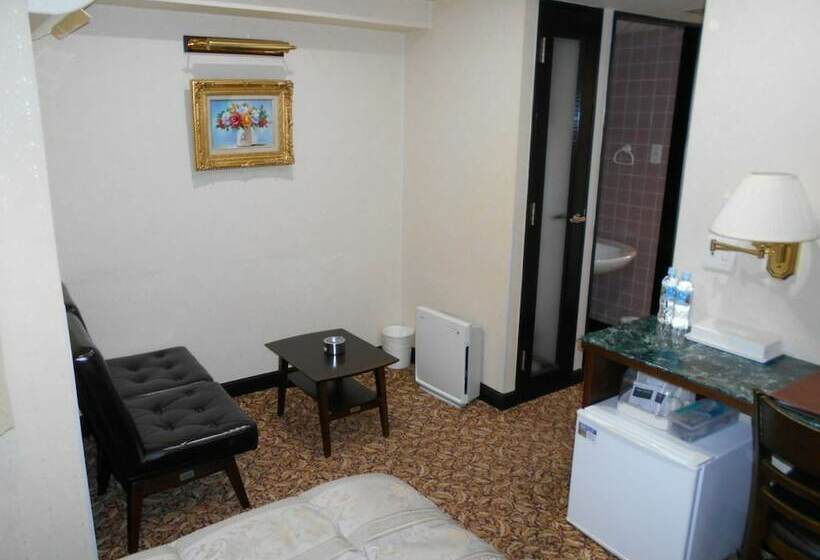 Nishikawaguchi Station Hotel Stay Lounge