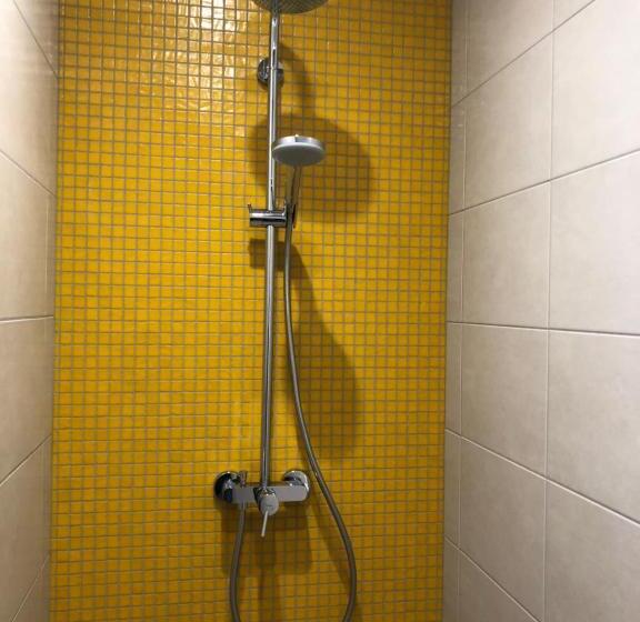 پانسیون Chut ! C'est Ici