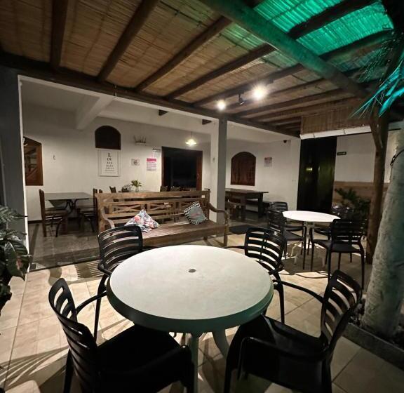 Пансион Flamingo Beach Pousada