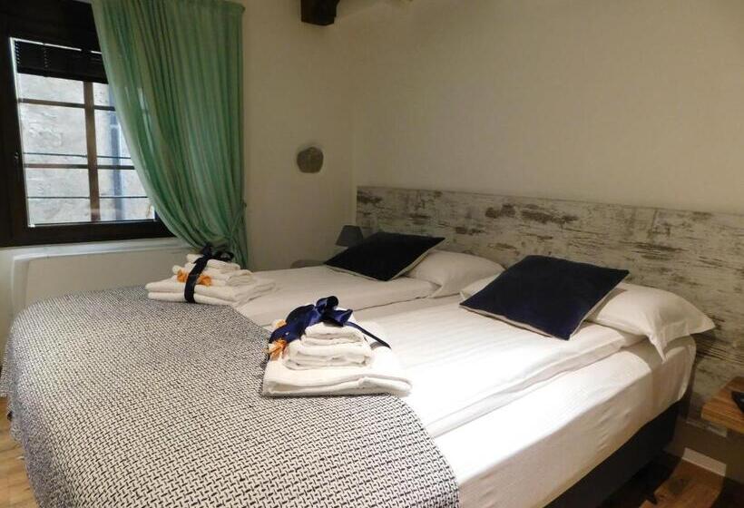 펜션 Nicomat Rooms