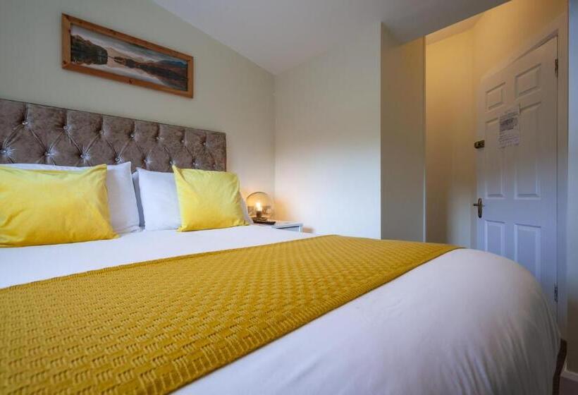 פנסיון The Waterfront