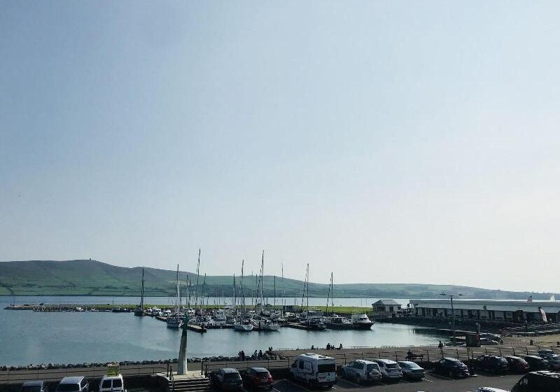 Пансион The Waterfront